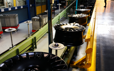 The wheels chosen by Wheelsboy feature advanced powder coating and painting processes. Multi-layer protection provides long-lasting shine, corrosion resistance, and a premium finish that endures time and elements.